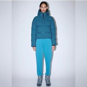 Aritzia Super World Women’s The Super Puff Shorty Jacket